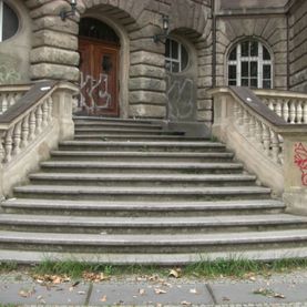 Fensterbänke & Treppen