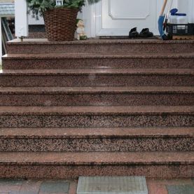 Fensterbänke & Treppen